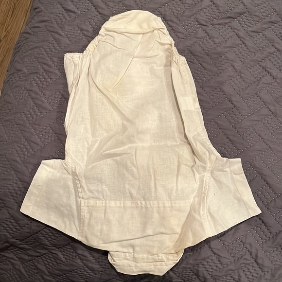 Onsie - Picture 2 of 6